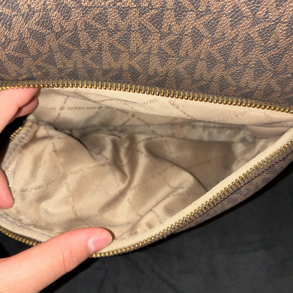 Medium sized Michael Kors backpack - image 6